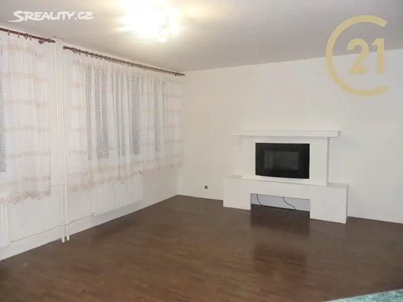 Prodej bytu 3+1 80 m², Sídliště, Rožmitál pod Třemšínem