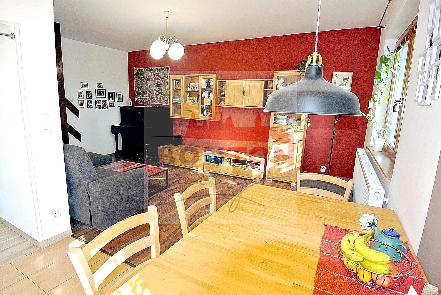 Prodej bytu 4+1 130 m² (Mezonet), K Bytovkám, Veliká Ves