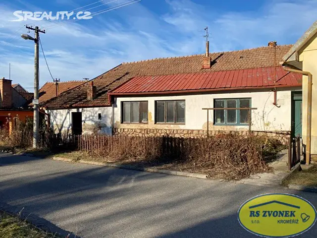 Prodej  rodinného domu 219 m², pozemek 219 m², Roštín, okres Kroměříž
