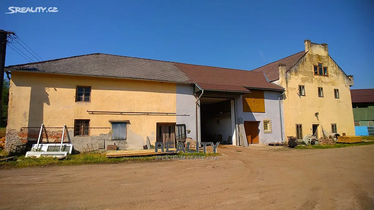 Prodej  zemědělské usedlosti 1 052 m², pozemek 54 680 m², Malonty - Meziříčí, okres Český Krumlov