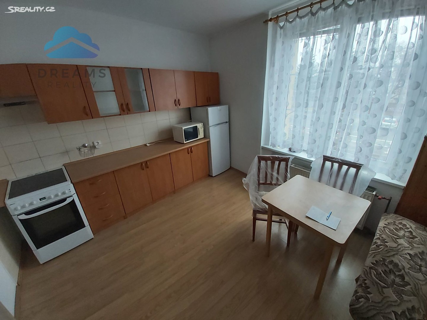 Pronájem bytu 1+1 33 m², Ruská, Dubí - Pozorka