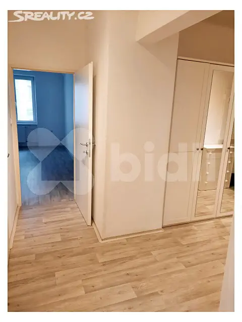 Pronájem bytu 2+1 63 m², Praha 8 - Libeň