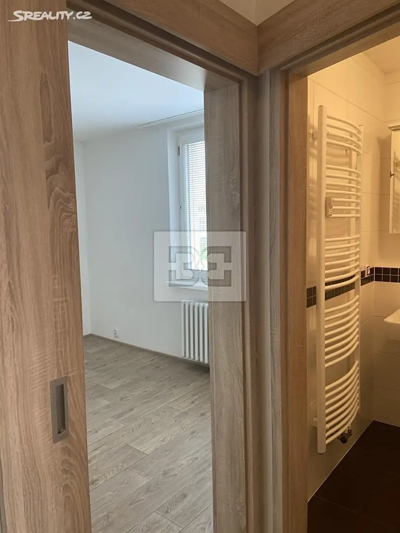 Pronájem bytu 3+1 78 m², Dunajská, Brno - Starý Lískovec