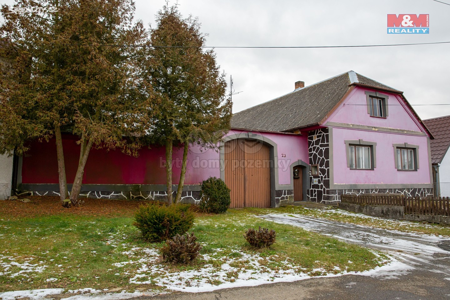 Prodej  rodinného domu 450 m², pozemek 1 462 m², Staré Hobzí, okres Jindřichův Hradec