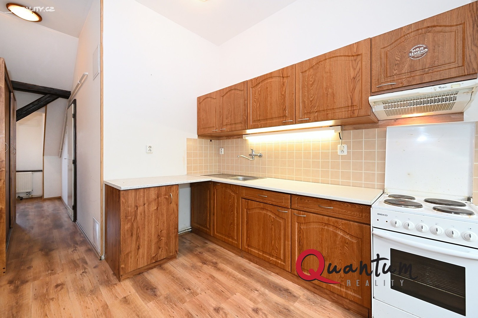 Pronájem bytu 1+kk 35 m², Koněvova, Praha 3 - Žižkov