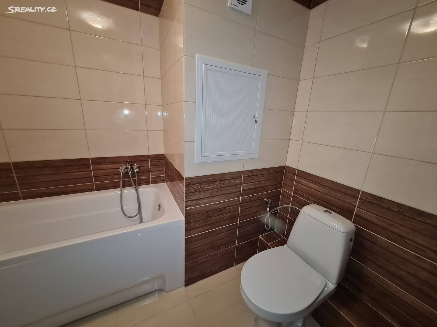 Pronájem bytu 2+kk 40 m², Šeříková, Most