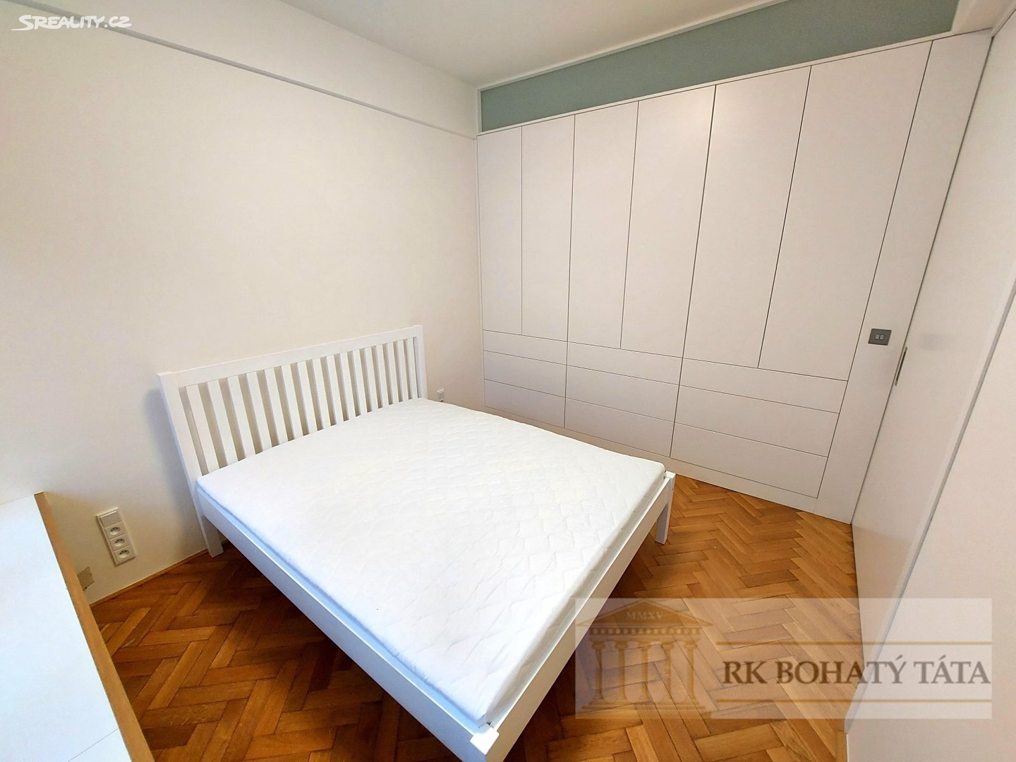 Pronájem bytu 2+kk 55 m², Sokolovská, Praha 8 - Karlín