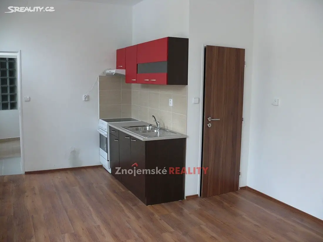 Pronájem bytu 2+kk 52 m², Kollárova, Znojmo