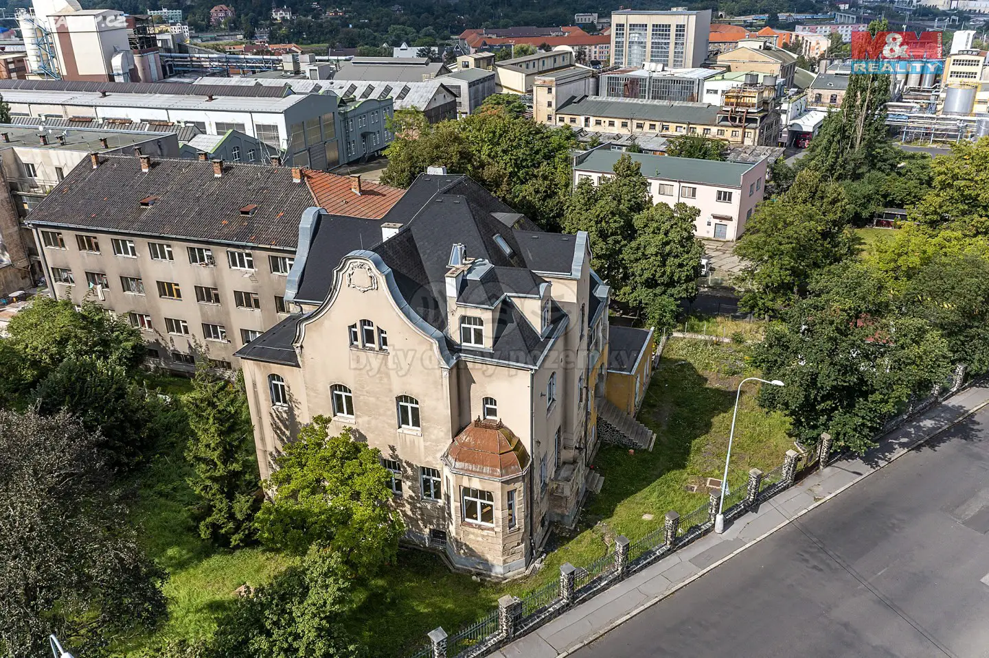 Prodej  rodinného domu 1 160 m², pozemek 1 167 m², Ústí nad Labem - Střekov, okres Ústí nad Labem