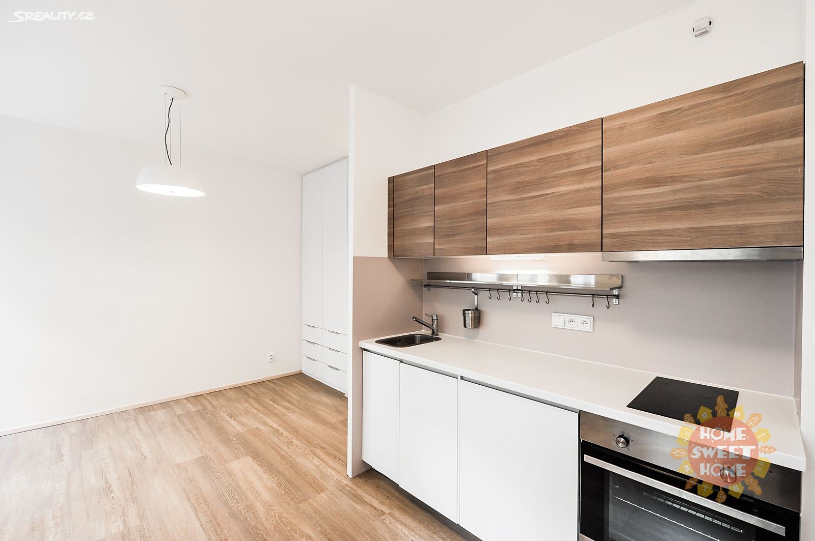 Pronájem bytu 1+kk 30 m², Lucemburská, Praha 3 - Vinohrady