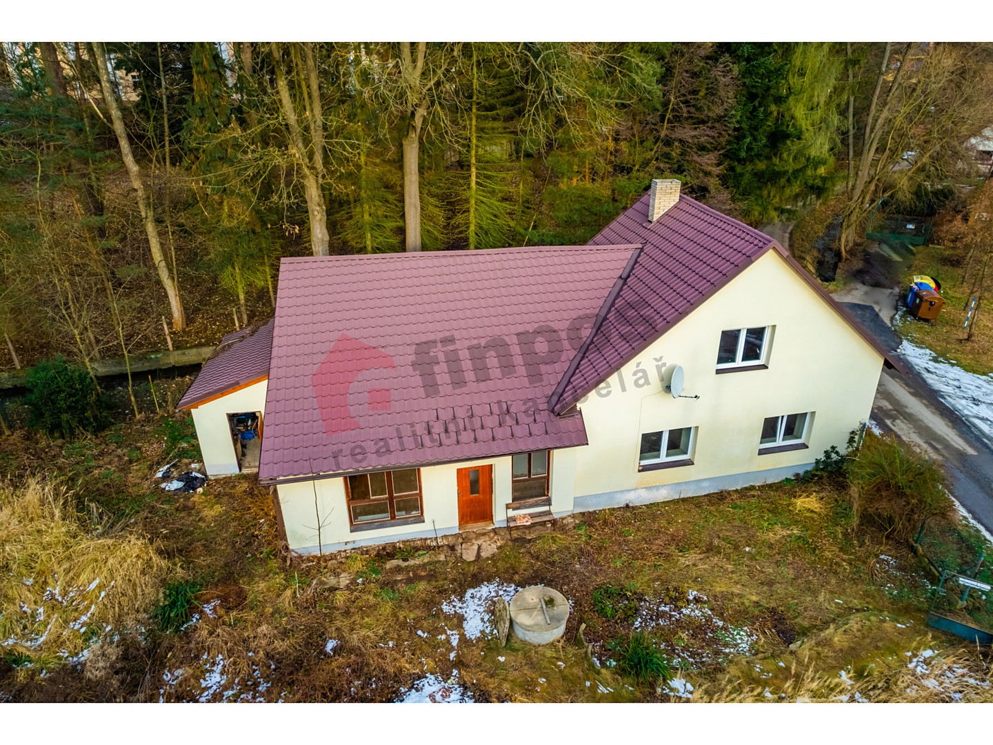 Prodej  rodinného domu 260 m², pozemek 983 m², Ostředek, okres Benešov