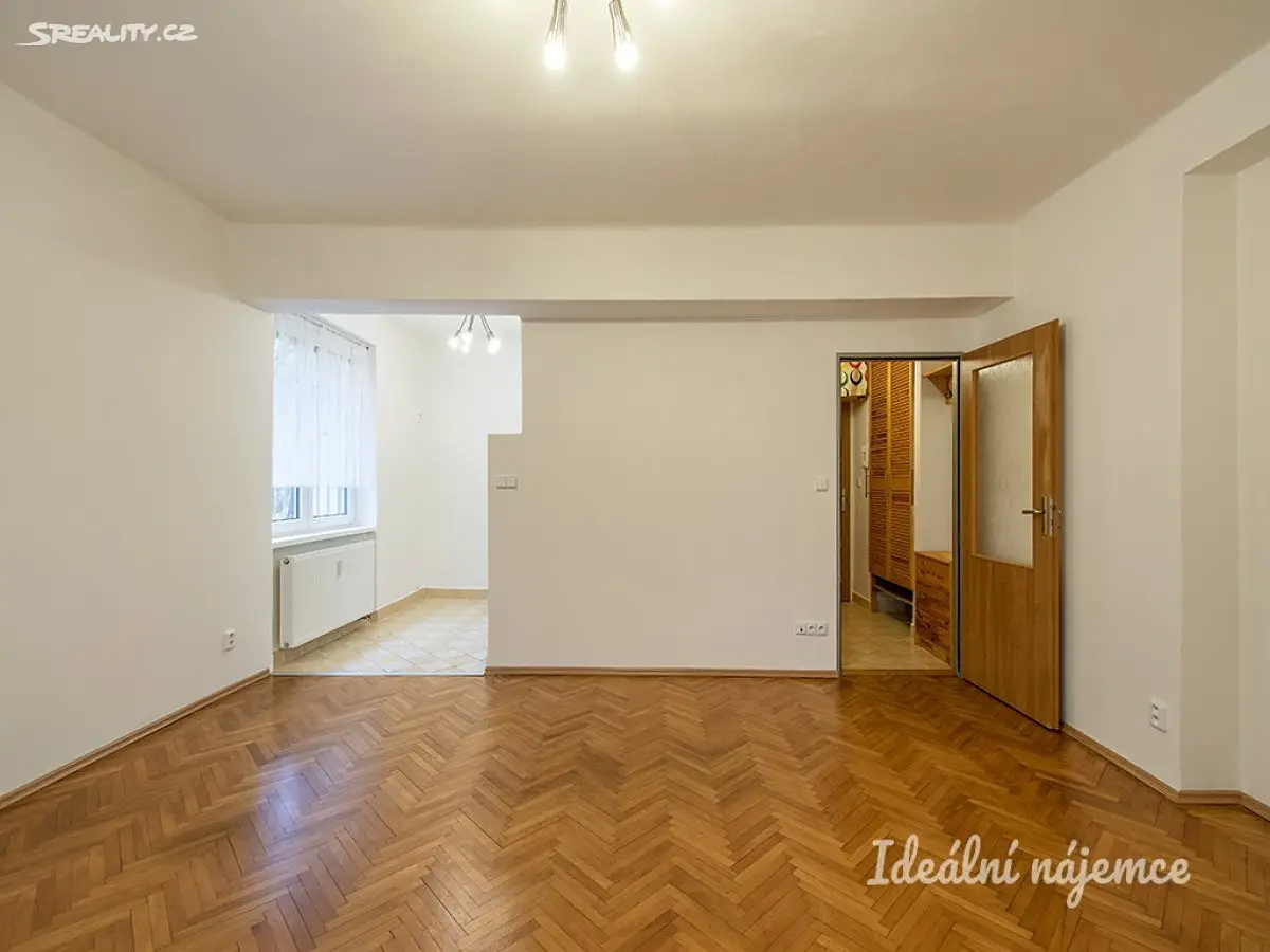 Pronájem bytu 1+1 35 m², Na okraji, Praha 6 - Veleslavín