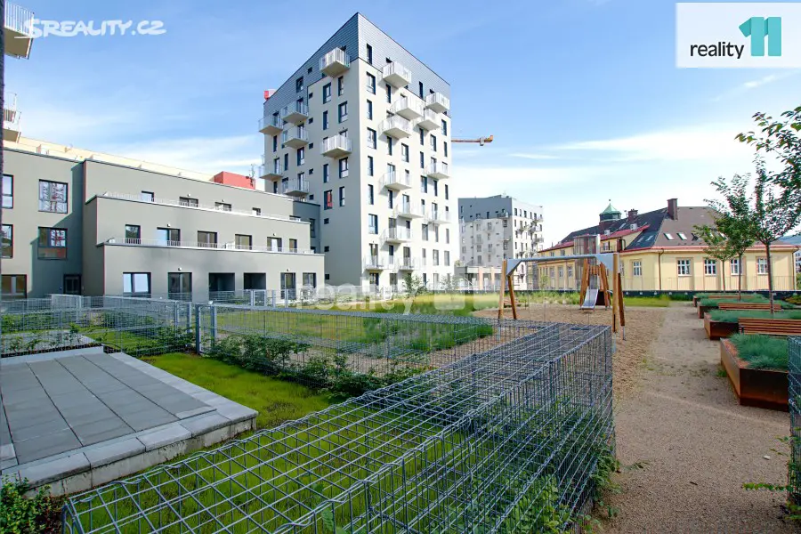 Pronájem bytu 2+kk 53 m², Kladenská, Liberec - Liberec III-Jeřáb
