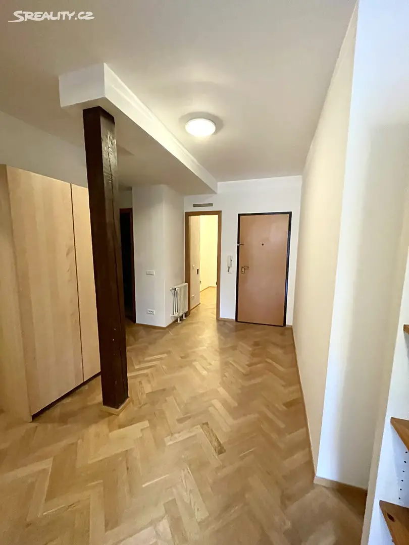 Pronájem bytu 4+kk 144 m² (Mezonet), Matoušova, Praha 5 - Smíchov