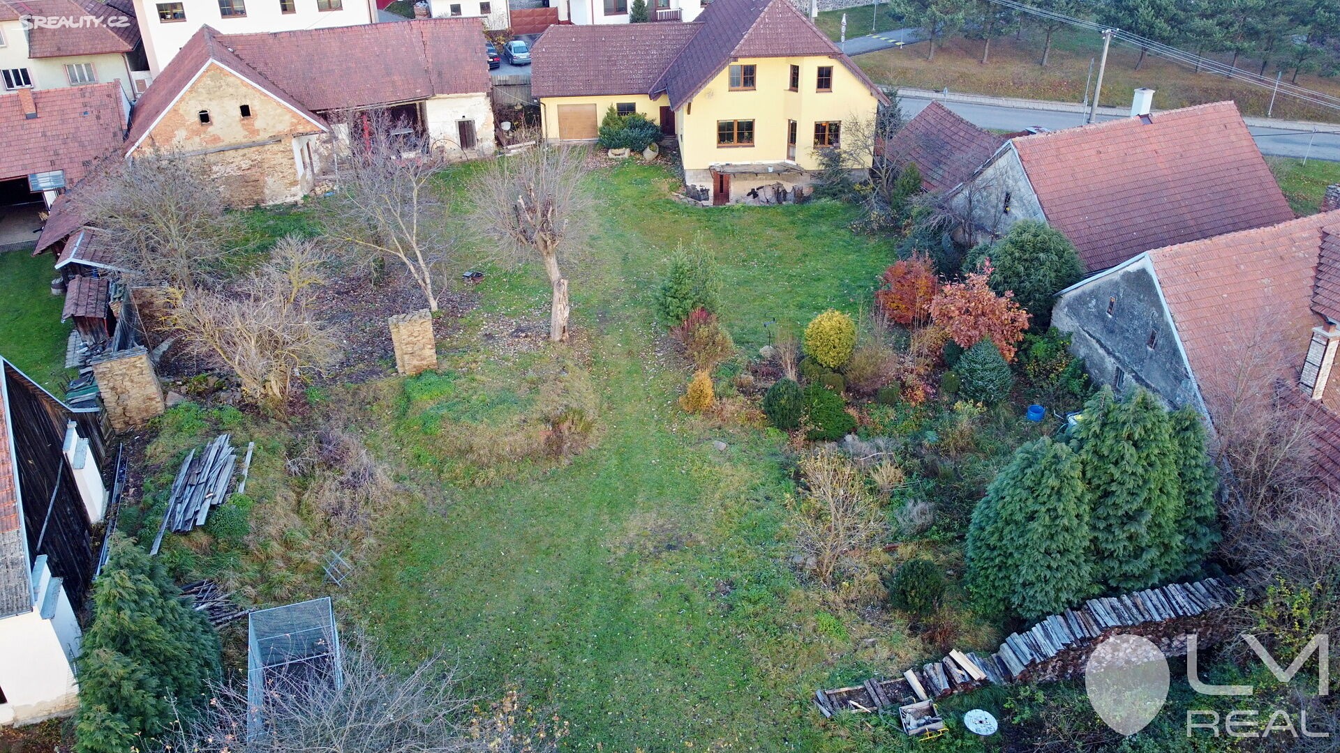 Prodej  rodinného domu 230 m², pozemek 2 220 m², Radostín nad Oslavou, okres Žďár nad Sázavou
