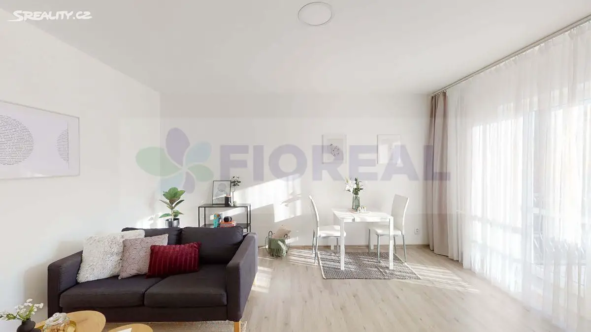 Pronájem bytu 2+kk 47 m², Vyžlovská, Praha 10 - Strašnice