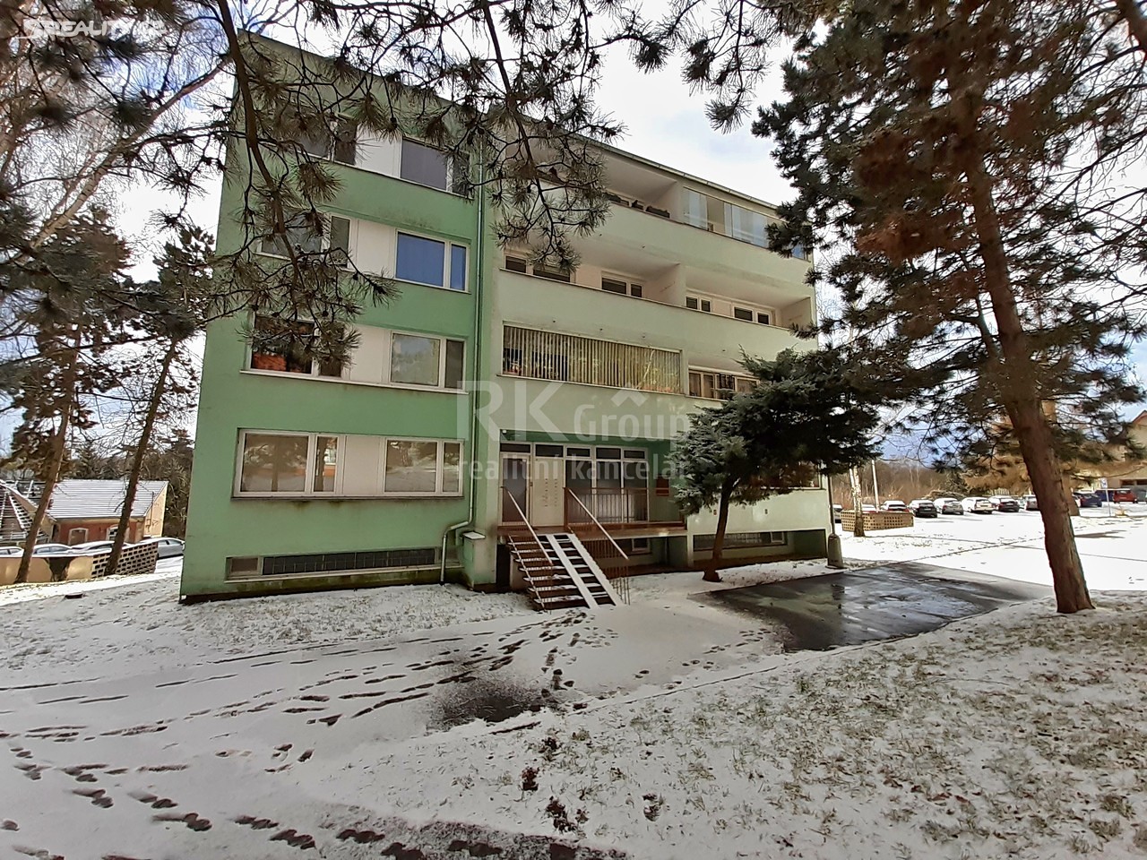 Prodej bytu 1+1 34 m², Všehlušická, Slaný