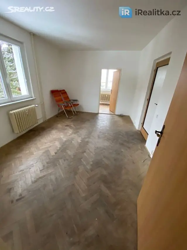 Prodej bytu 3+1 60 m², Poštovní, Karlovy Vary