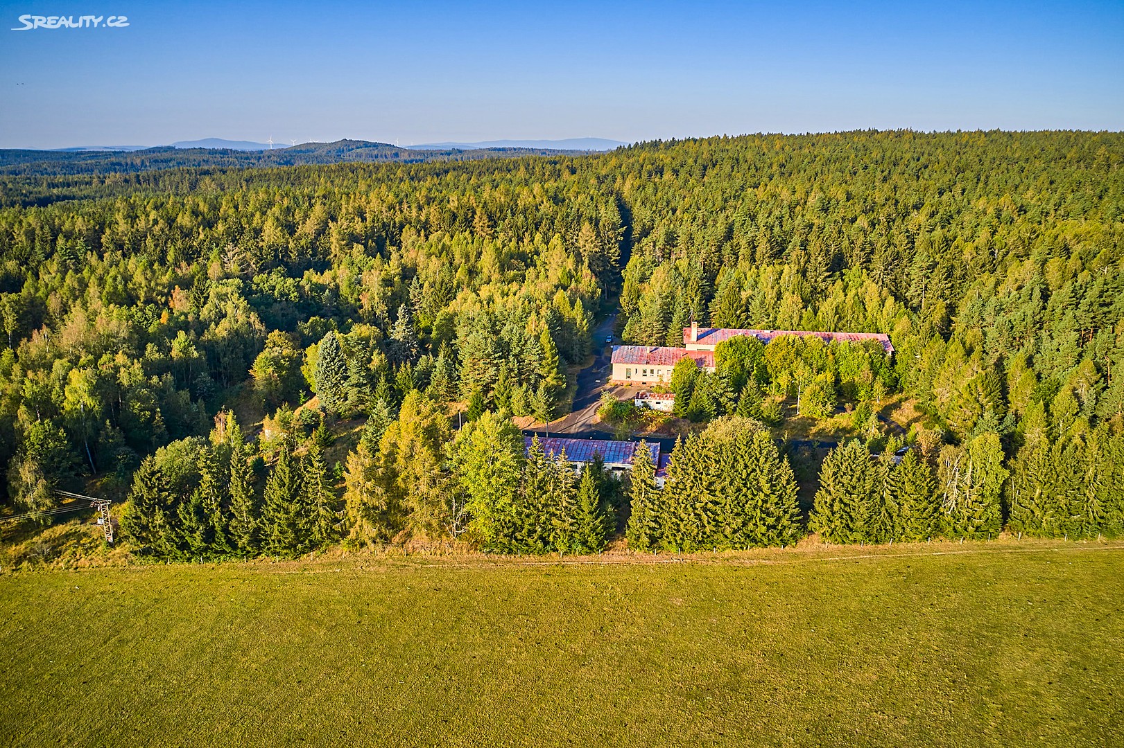 Prodej  rodinného domu 5 000 m², pozemek 45 500 m², Jesenice - Zdiměřice, okres Praha-západ