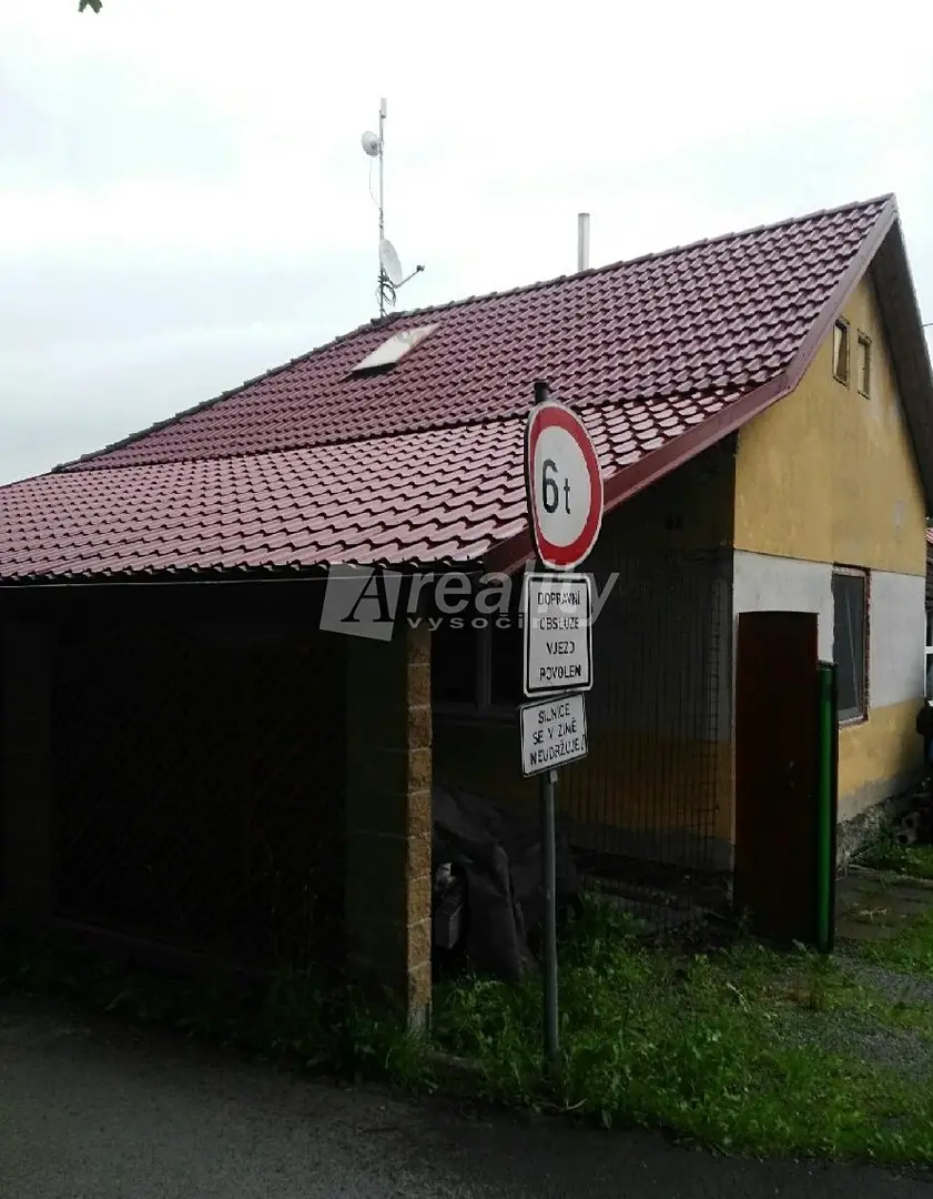 Prodej  rodinného domu 456 m², pozemek 600 m², Těmice, okres Pelhřimov