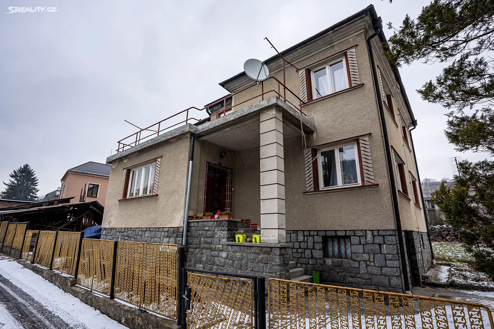 Prodej  vícegeneračního domu 260 m², pozemek 682 m², Bušín, okres Šumperk
