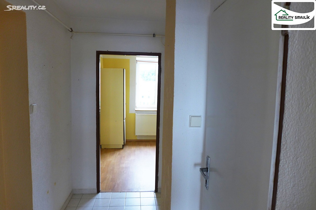 Pronájem bytu 1+1 41 m², Májová, Františkovy Lázně - Horní Lomany