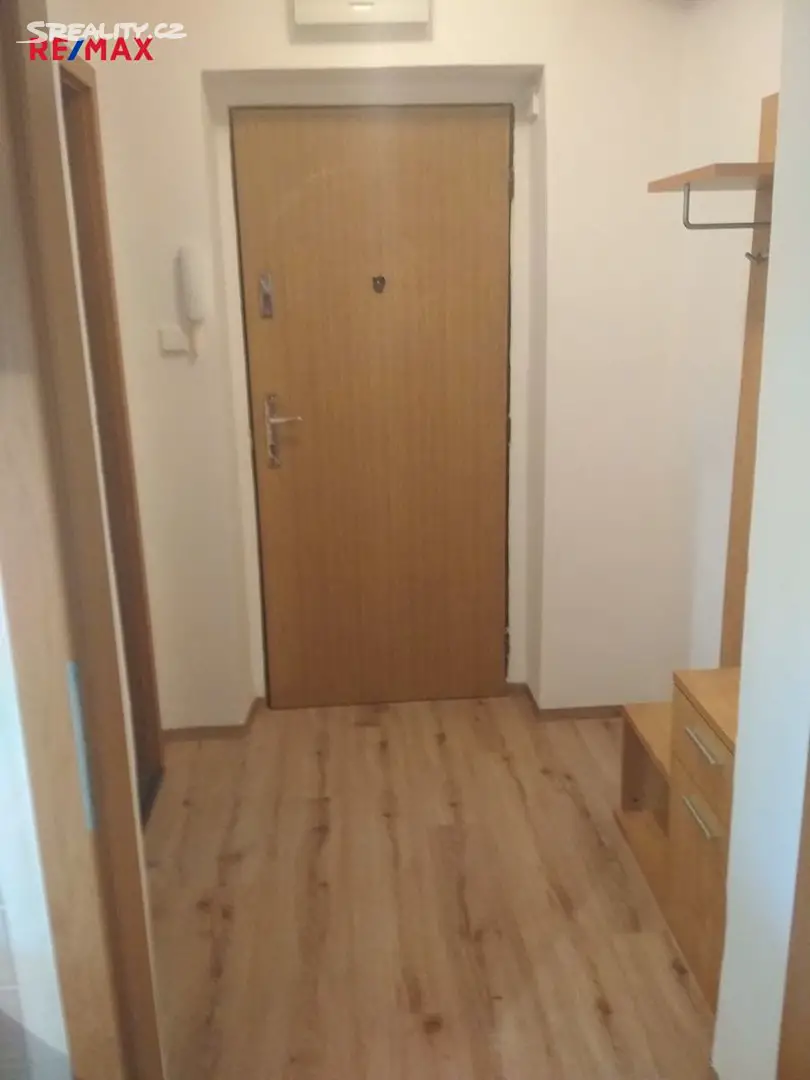 Pronájem bytu 1+1 35 m², Averinova, Ostrava - Zábřeh