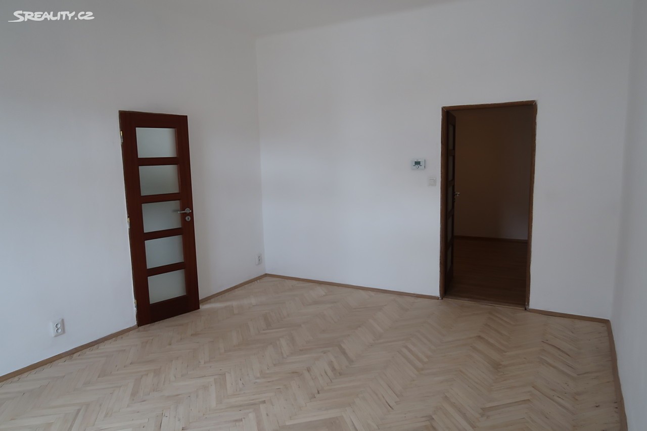 Pronájem bytu 3+1 82 m², Šmilovského, Praha 2 - Vinohrady