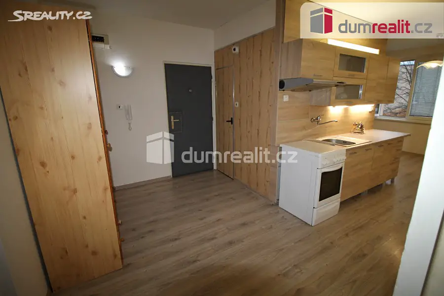Prodej bytu 2+1 62 m², Plešivecká, Karlovy Vary - Rybáře