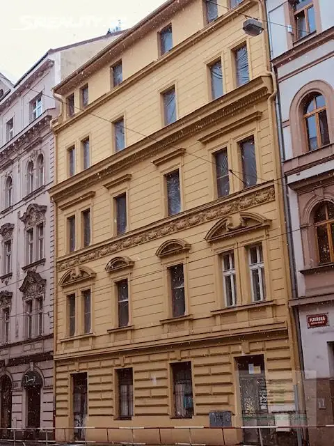 Prodej bytu 2+kk 39 m², Plzeňská, Praha 5 - Smíchov