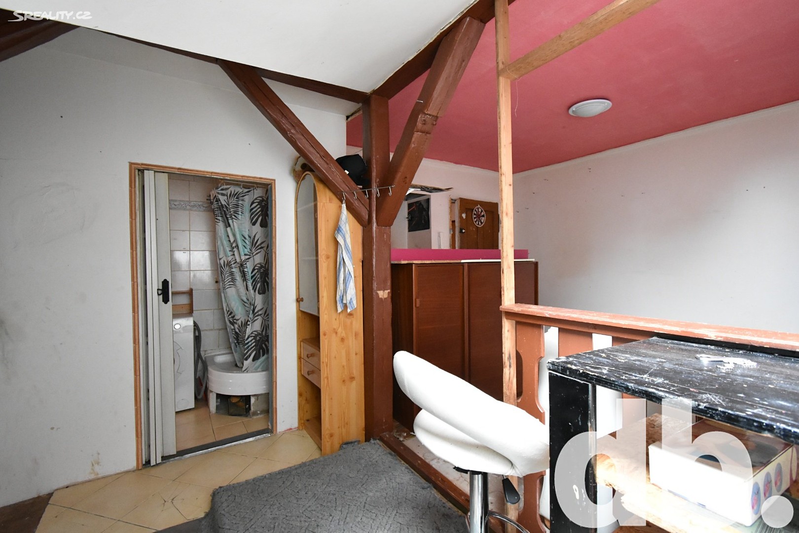Prodej bytu 1+kk 48 m² (Podkrovní), Vítězná, Karlovy Vary
