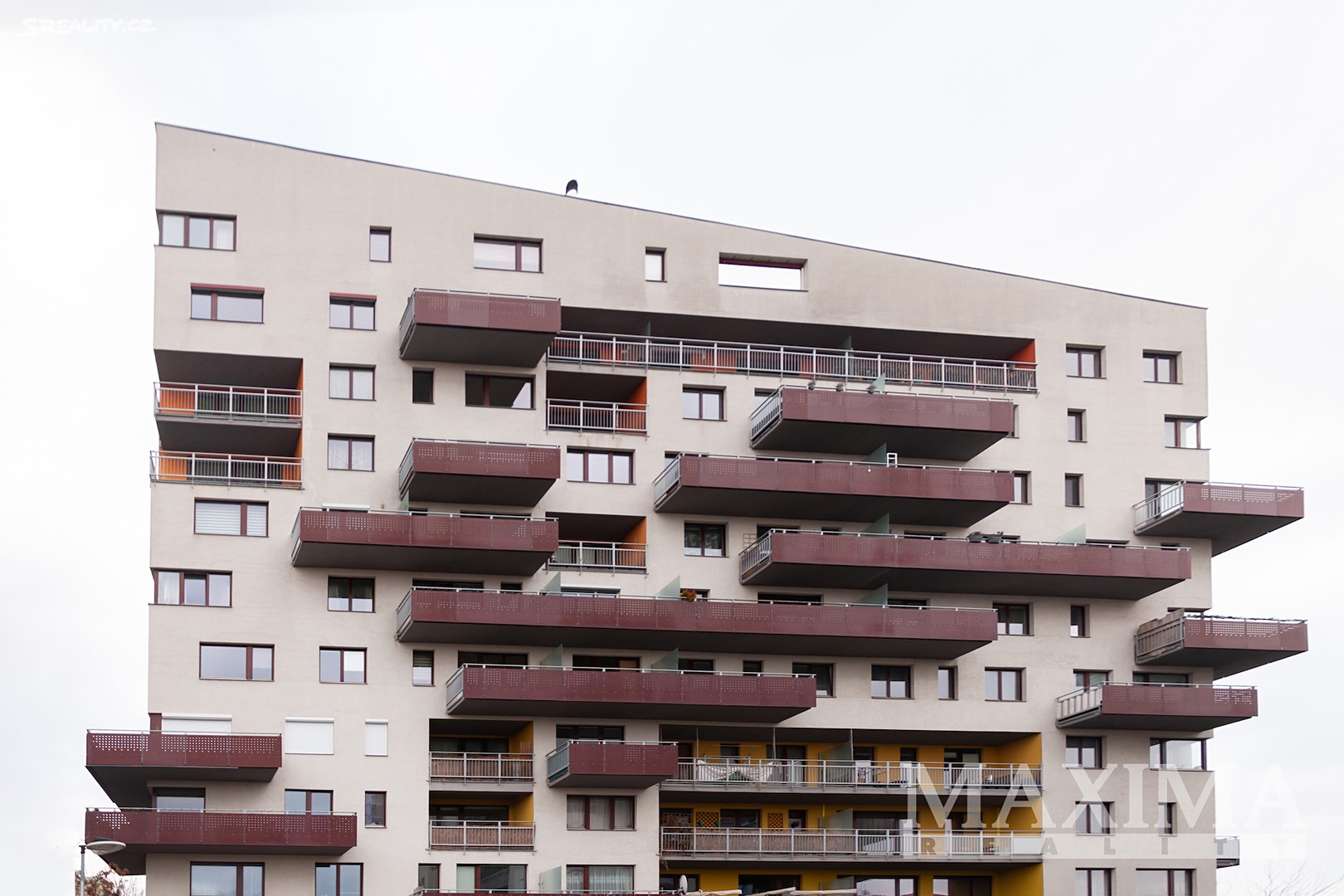 Pronájem bytu 1+kk 39 m², Na Slatince, Praha 10 - Záběhlice