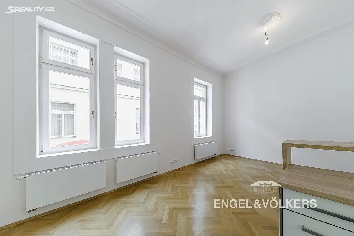 Pronájem bytu 2+1 120 m², Na Příkopě, Praha 1 - Staré Město