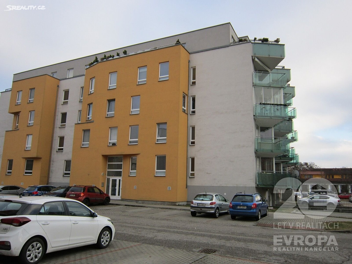 Pronájem bytu 3+kk 81 m², Labská louka, Hradec Králové - Třebeš