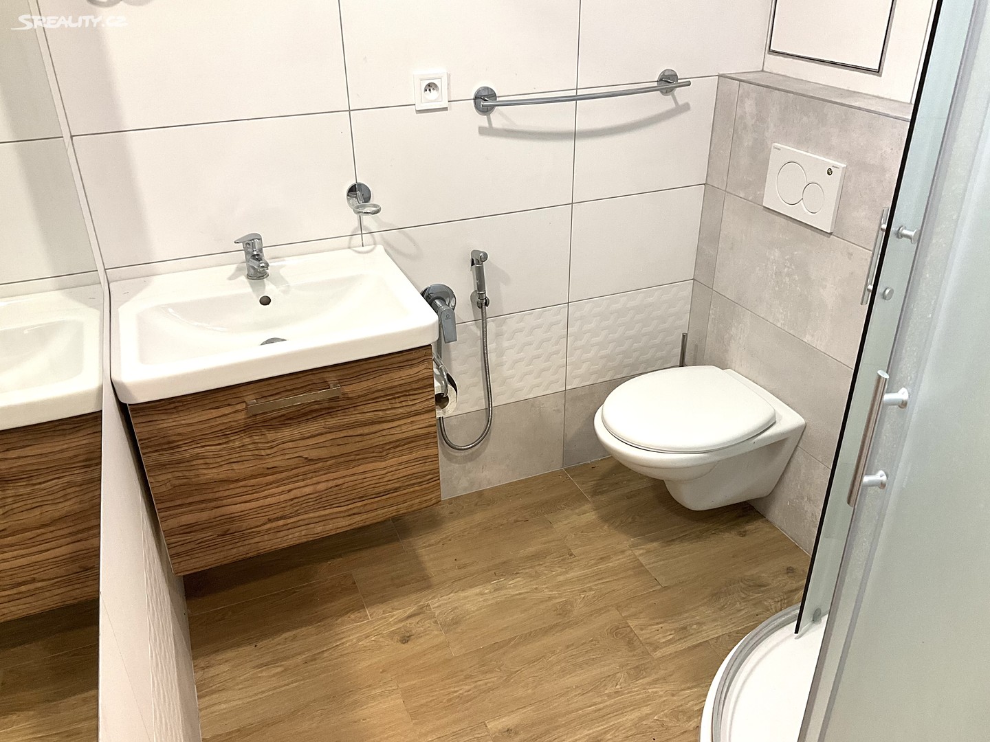 Pronájem bytu 1+kk 35 m², Pardubice - Semtín, okres Pardubice