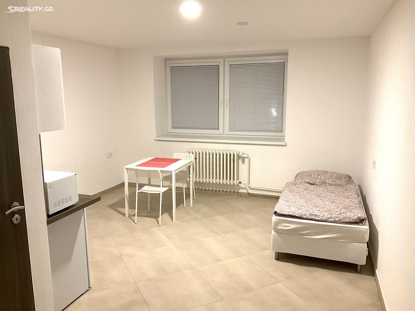 Pronájem bytu 1+kk 28 m², Pardubice - Semtín, okres Pardubice