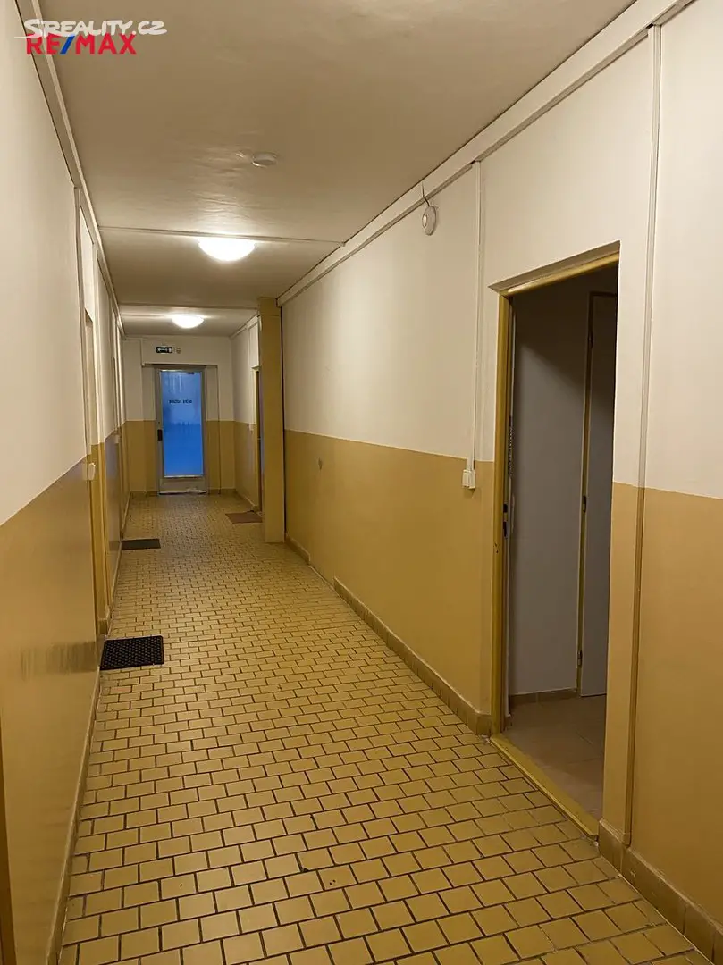 Pronájem bytu 1+kk 22 m², Českobratrská, Teplice