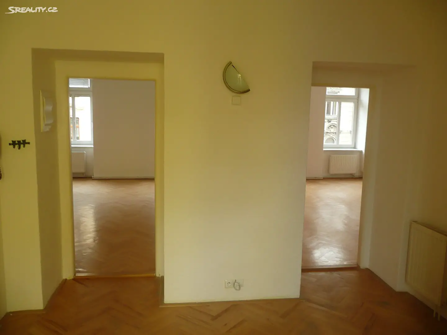 Pronájem bytu 2+1 65 m², Komenského, Olomouc