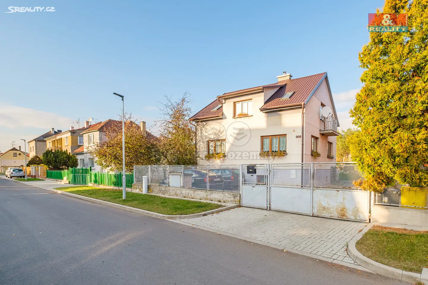 Prodej  rodinného domu 180 m², pozemek 1 508 m², Lenešice, okres Louny