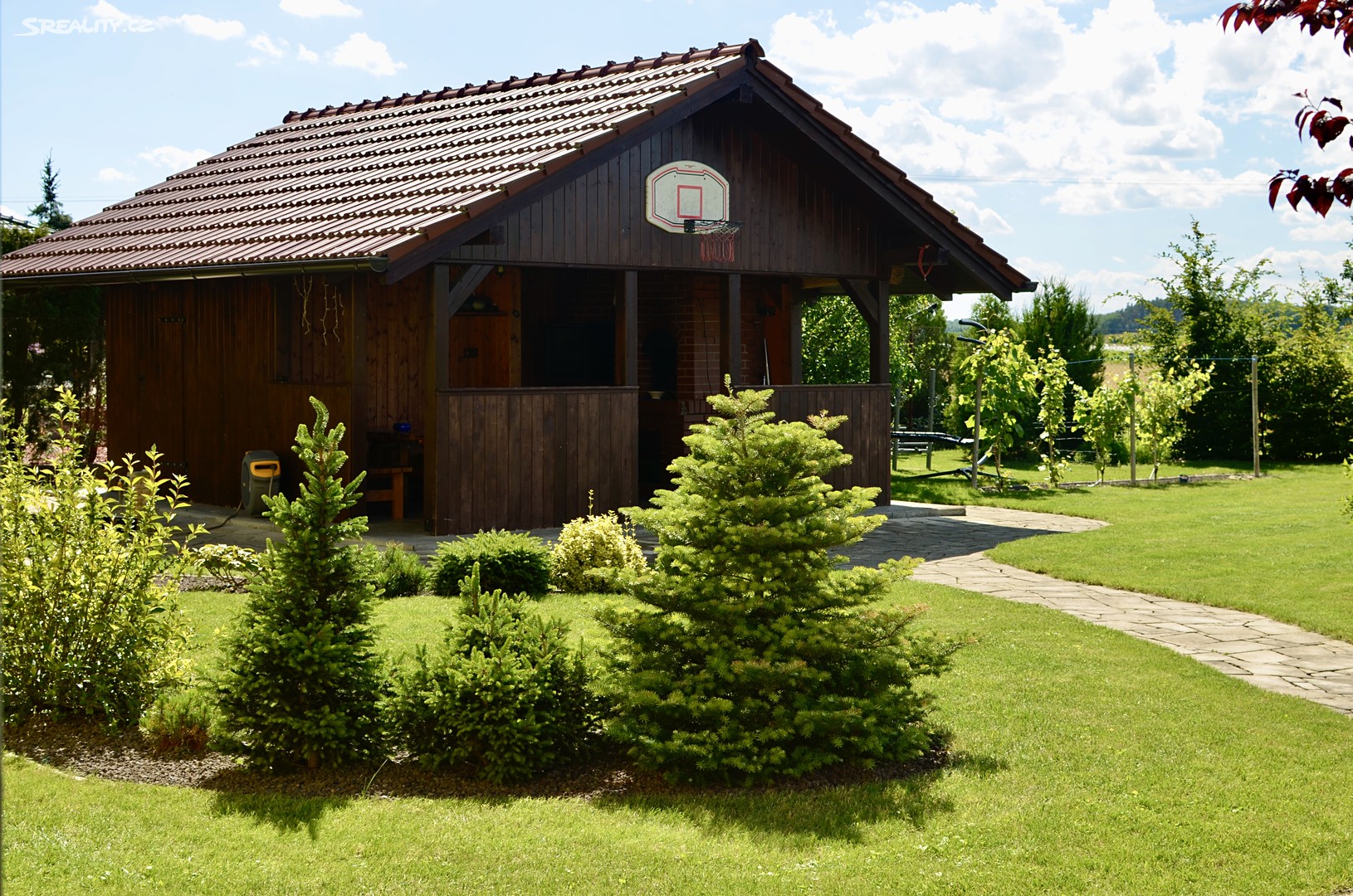 Prodej  rodinného domu 195 m², pozemek 1 242 m², Sadská, okres Nymburk