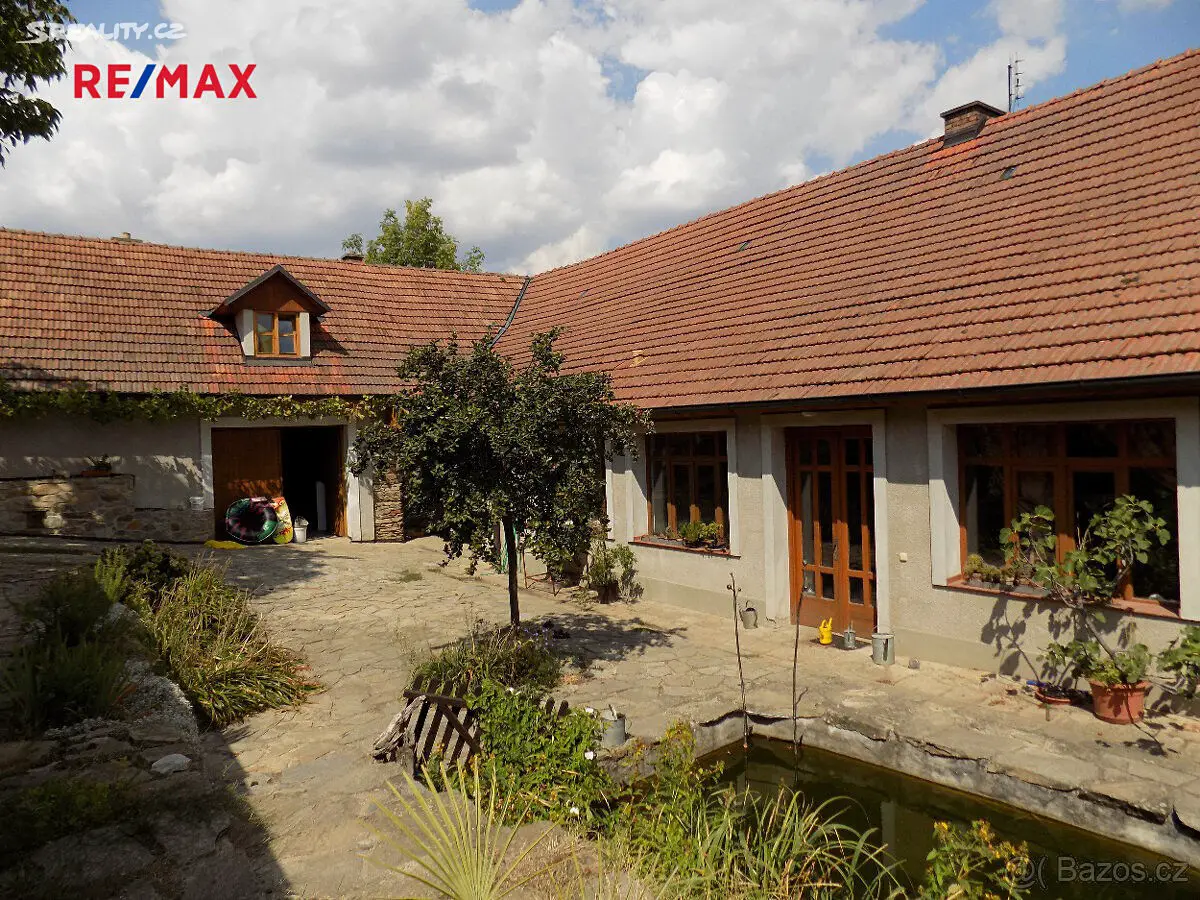 Prodej  rodinného domu 2 000 m², pozemek 771 m², Masarykova, Zbraslav