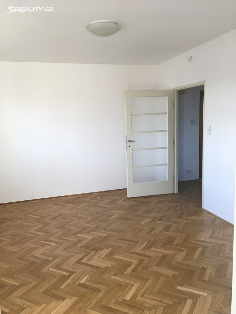Pronájem bytu 2+1 60 m², Praha 6