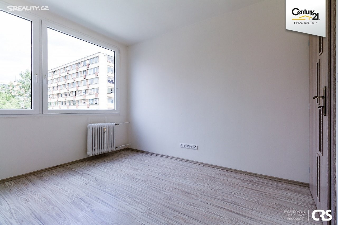 Pronájem bytu 3+1 60 m², Ústecká, Kladno - Kročehlavy