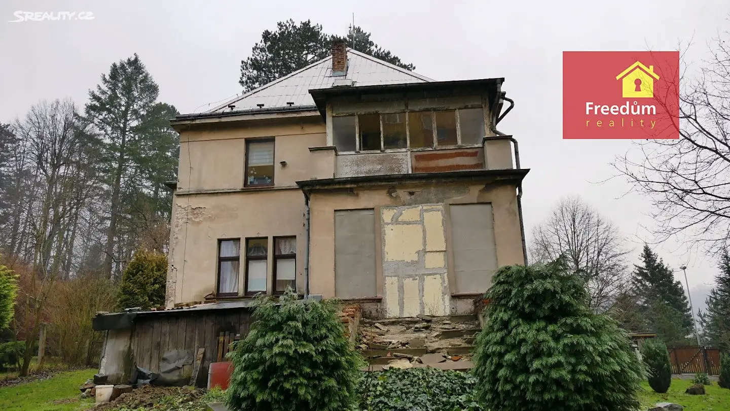 Prodej  rodinného domu 237 m², pozemek 1 009 m², Opletalova, Benešov nad Ploučnicí