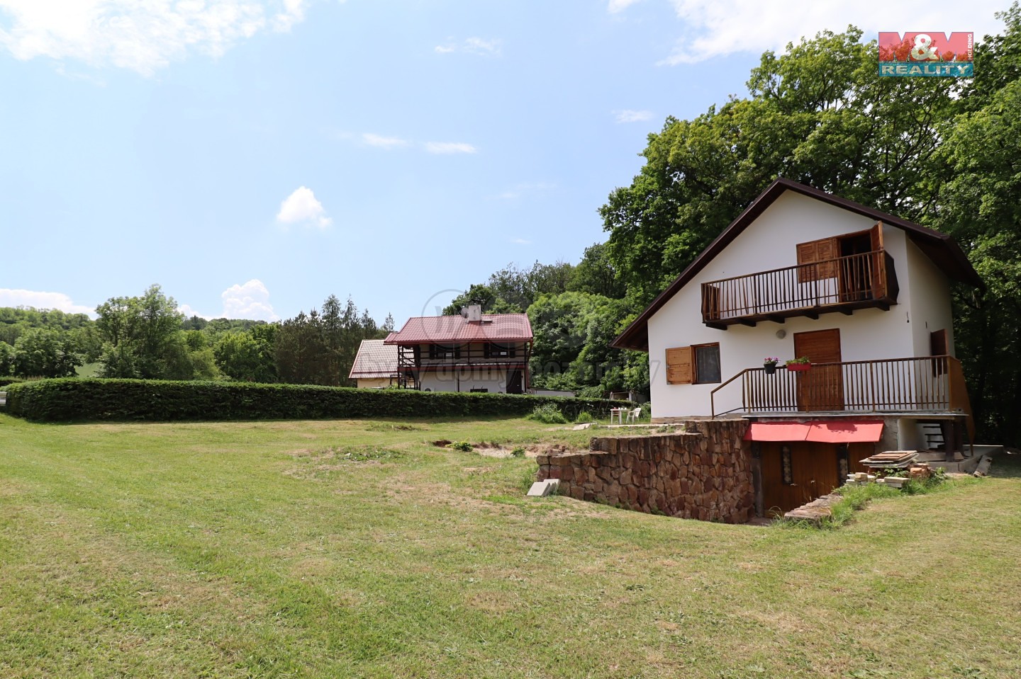 Prodej  chaty 100 m², pozemek 704 m², Libochovice - Poplze, okres Litoměřice