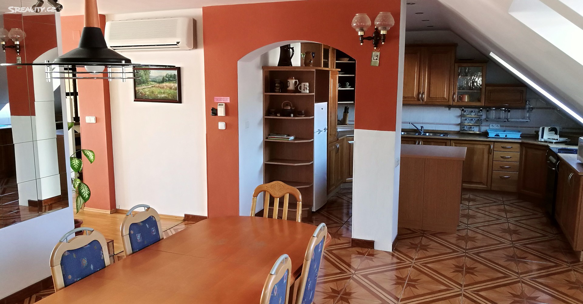 Pronájem bytu 3+kk 160 m² (Podkrovní), Hliniště, Mikulov