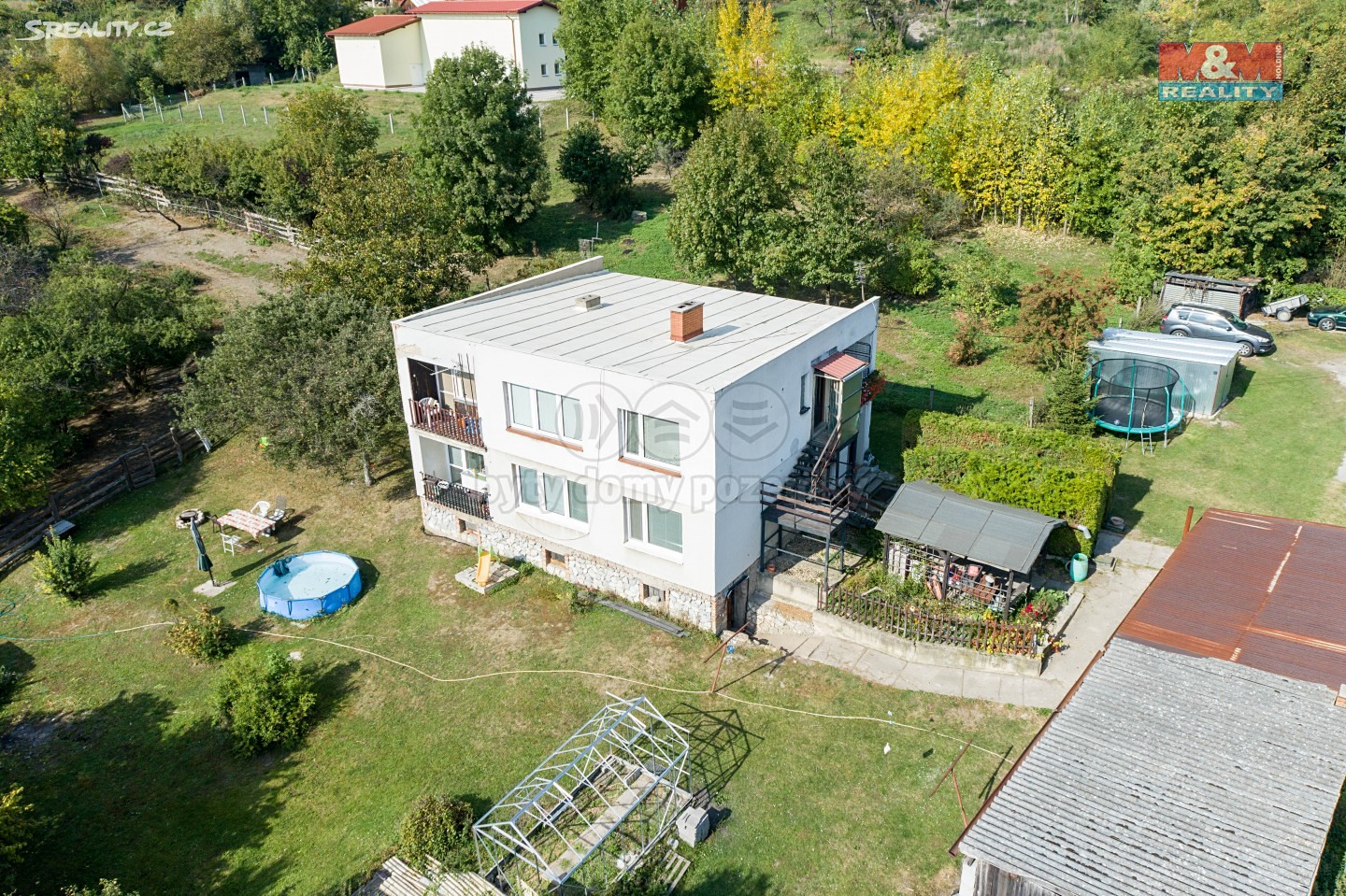 Prodej  rodinného domu 290 m², pozemek 4 056 m², Dobrovice, okres Mladá Boleslav