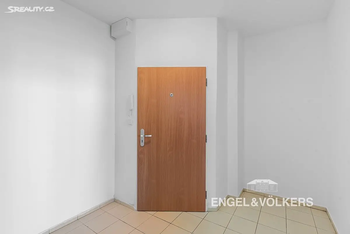 Pronájem bytu 1+1 42 m², Poupětova, Praha 7 - Holešovice