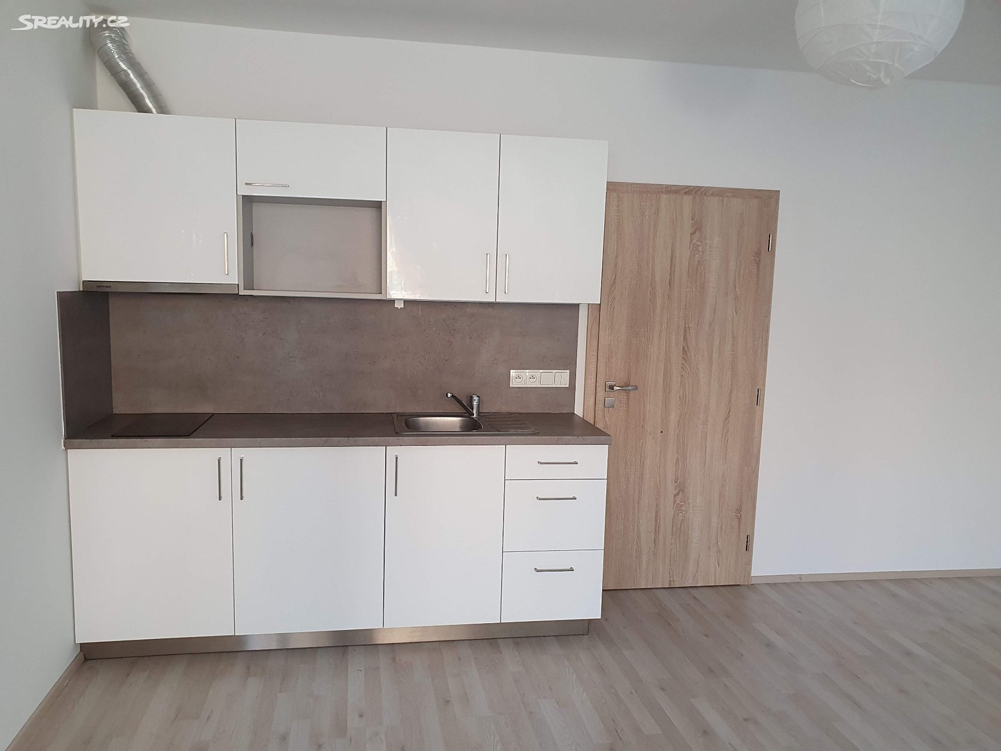 Pronájem bytu 1+kk 40 m², Tilhonova, Brno - Slatina