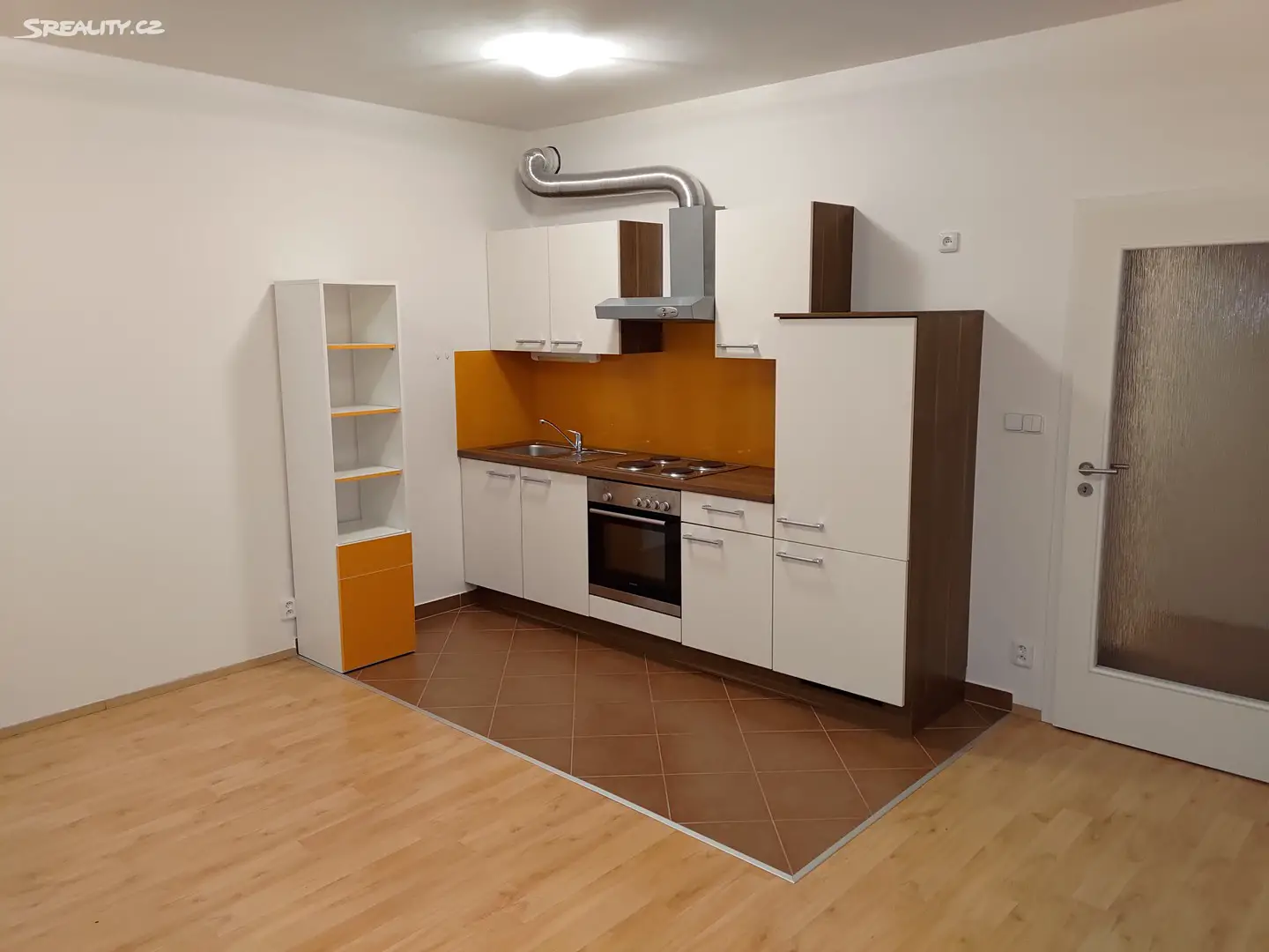 Pronájem bytu 1+kk 38 m², Pavla Beneše, Praha 9 - Letňany